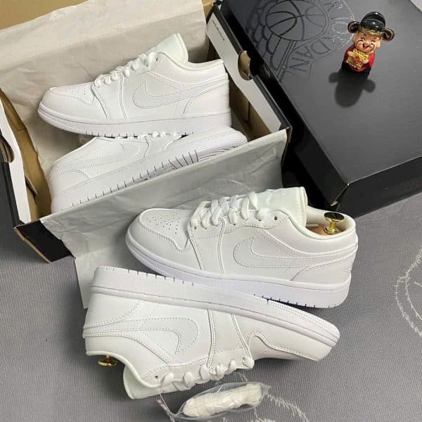Giày Nike Air Jordan 1 Low Triple White