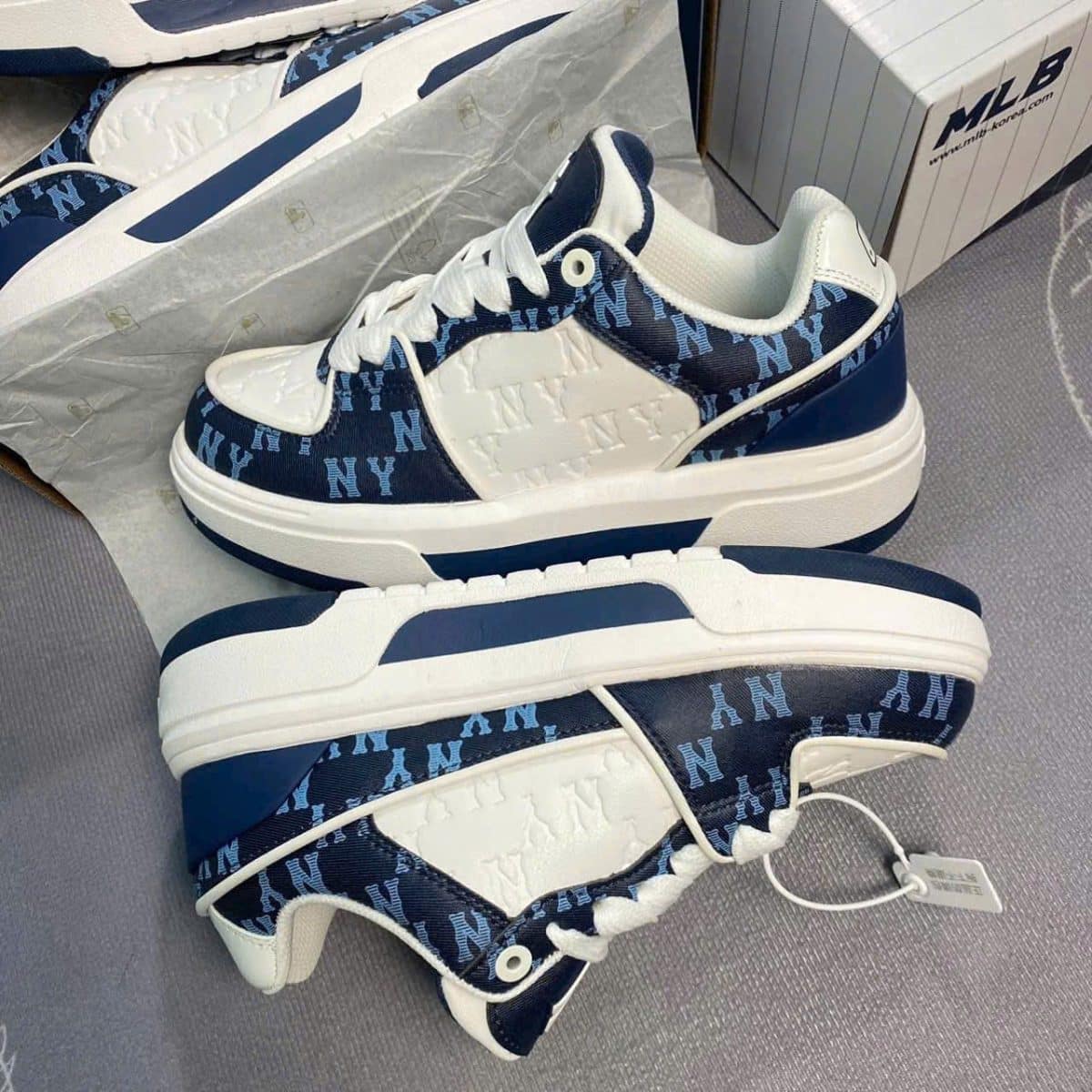 Giày MLB Big Ball Chunky NY Monogram Navy Trắng - Ảnh 1