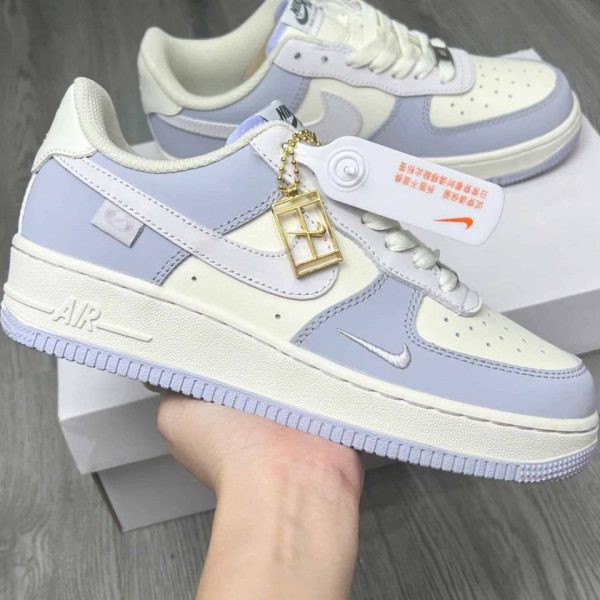 Giày Nike Air Force 1 Low Phối Màu Trắng Tím Pastel – Charm Khóa Vàng