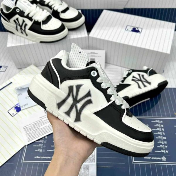 Giày MLB Big Ball Chunky New York Yankees Đen Trắng