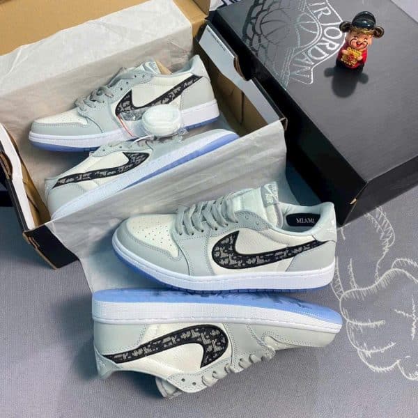 Giày Sneaker Jordan 1 Low Dior Style Xám Trắng – Đế Ice Xanh Trong Suốt